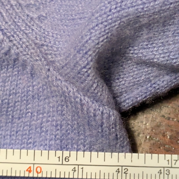 Lilly Pulitzer Blue and Gold V-Neck Sweater with Embellishments S - Picture 8 of 8